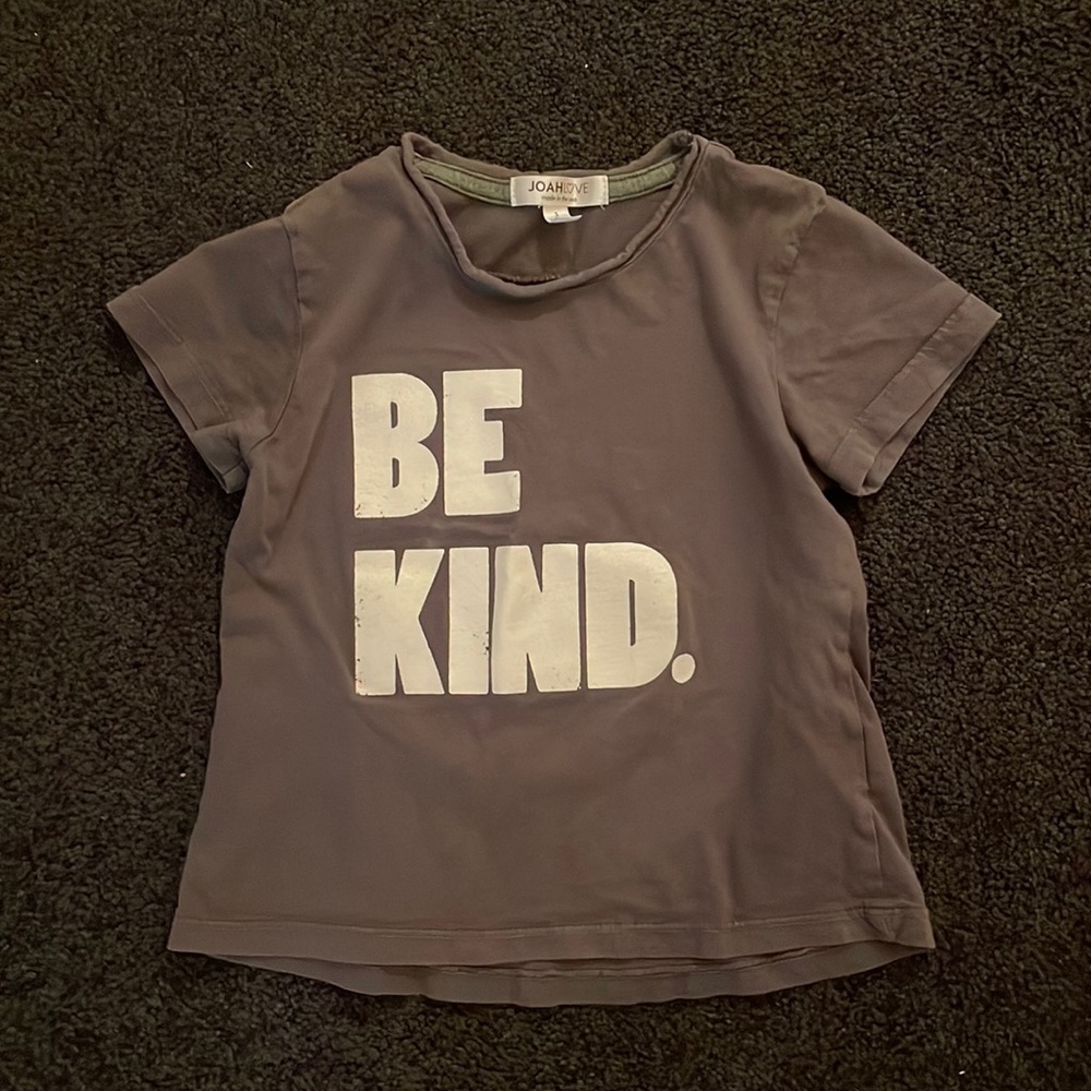 Be Kind tshirt